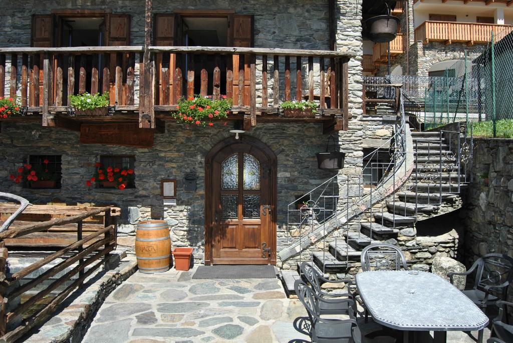 קייזה אין ולמלנקו Casa Vacanza La Rocca מראה חיצוני תמונה