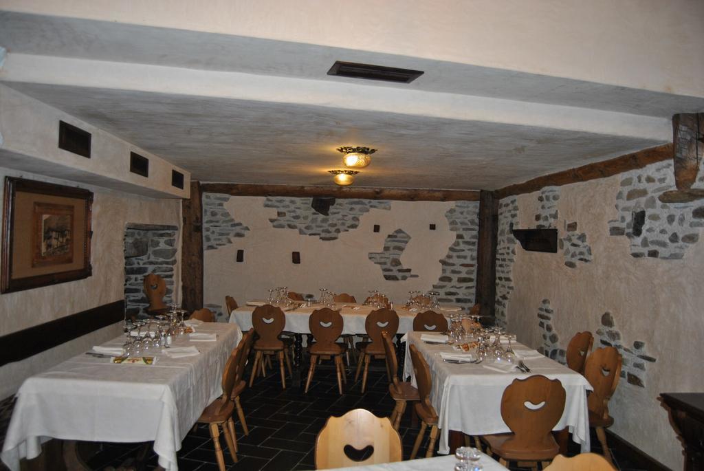 קייזה אין ולמלנקו Casa Vacanza La Rocca מראה חיצוני תמונה