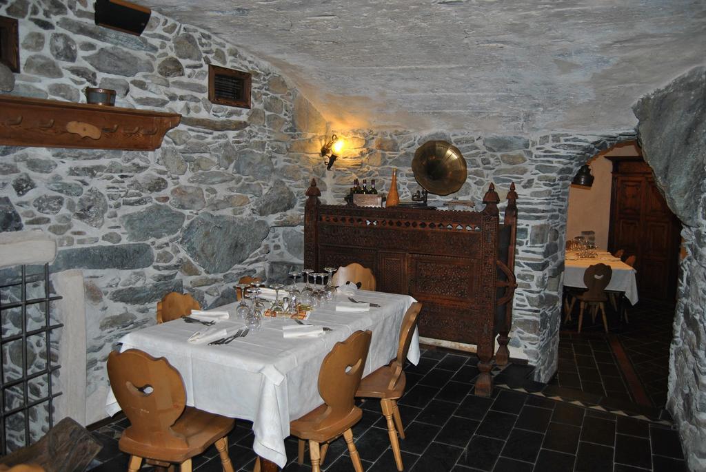 קייזה אין ולמלנקו Casa Vacanza La Rocca מראה חיצוני תמונה