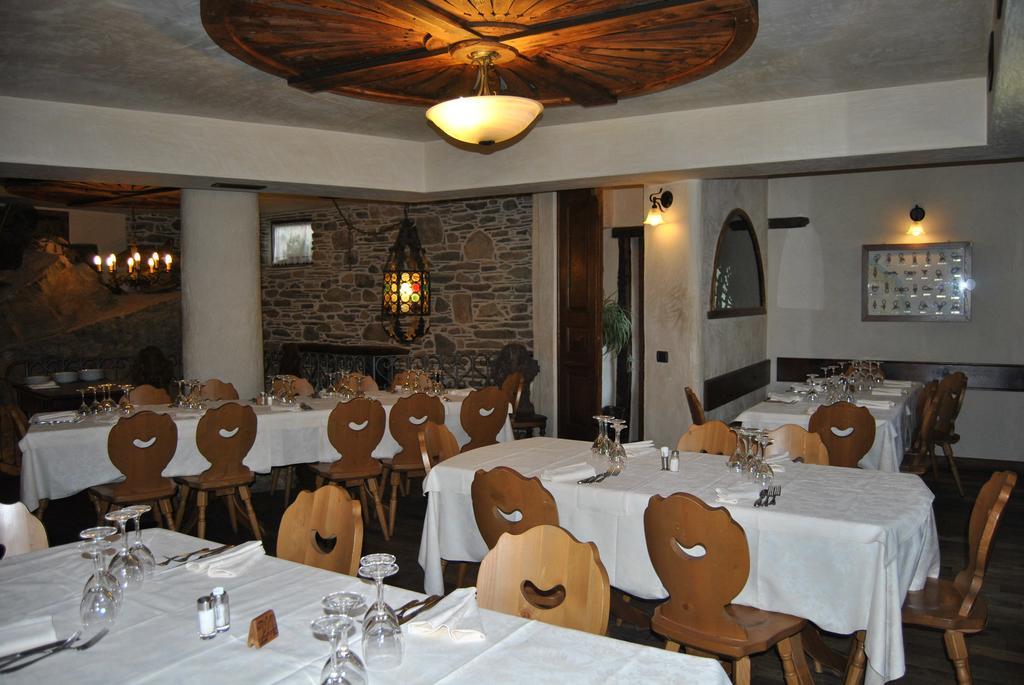 קייזה אין ולמלנקו Casa Vacanza La Rocca מראה חיצוני תמונה