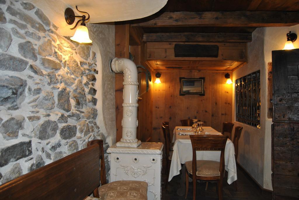 קייזה אין ולמלנקו Casa Vacanza La Rocca מראה חיצוני תמונה