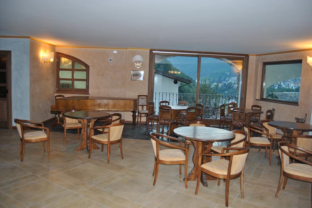 קייזה אין ולמלנקו Casa Vacanza La Rocca מראה חיצוני תמונה